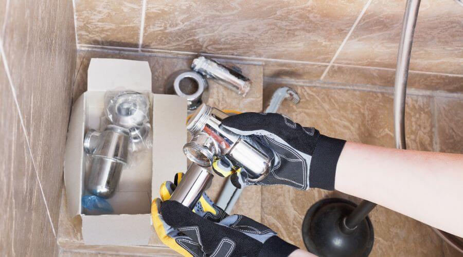 Professional residential roofers in Aleknagik, AK